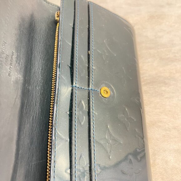 Louis Vuitton Vernis Leather Sarah Wallet Blue Nuit - Preowned - Picture 12 of 15